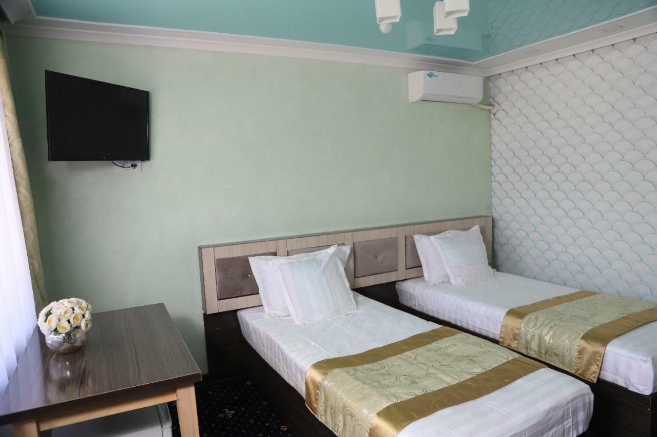 Hotel Family Balqash Esterno foto