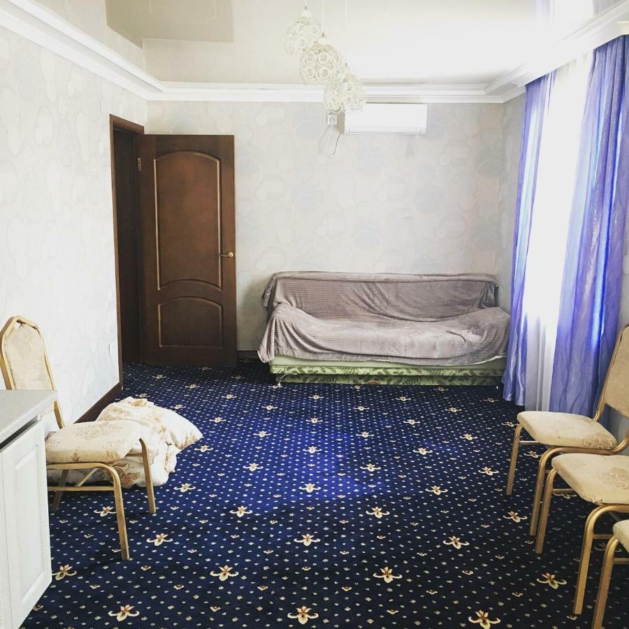 Hotel Family Balqash Esterno foto