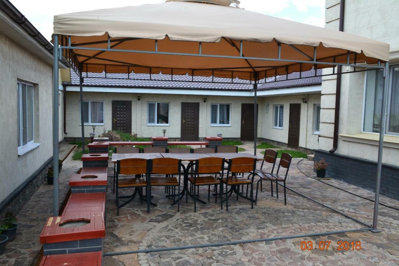 Hotel Family Balqash Esterno foto